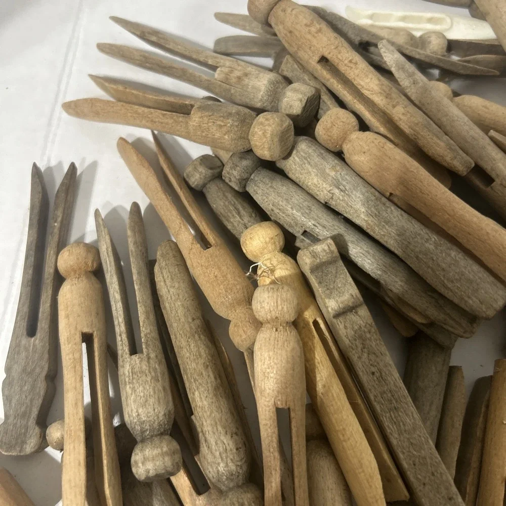 Vtg 100 Wooden Clothespins Round Head Peg Style Bulk Lot Rustic Farmhouse Decor